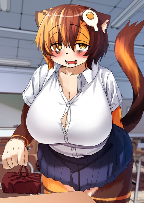 限定公開してから1年経過したものを無料公開中!
三毛猫ちゃんと昼食…! 