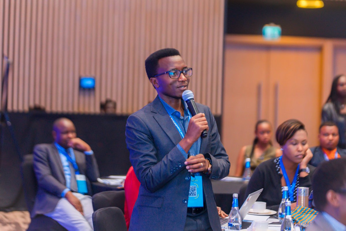 Rwanda_Edu's tweet image. Symposium participants will also benefit from panels comprising development partners, head  teachers, teachers, parents, and students who will share their teaching and learning experiences and  provide recommendations. 
#AccelerateLearning
#InvestInPeople