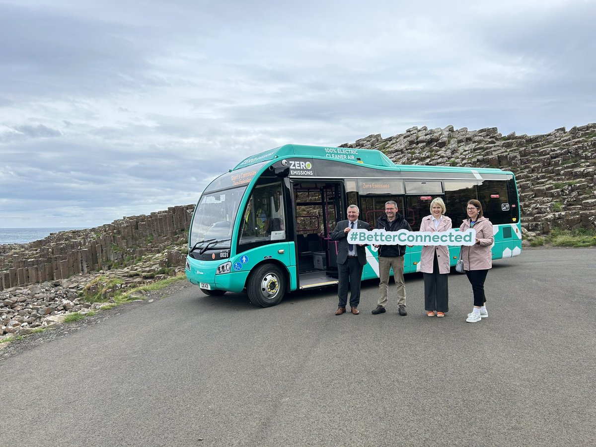 A GIANT MOVE TO ZERO EMISSIONS🚌 We are pleased to see the new Translink state-of-the-art zero emission battery electric minibuses here at our World Heritage Site this morning and to have them begin operations today! @NationalTrustNI @Translink_NI @VisitCauseway