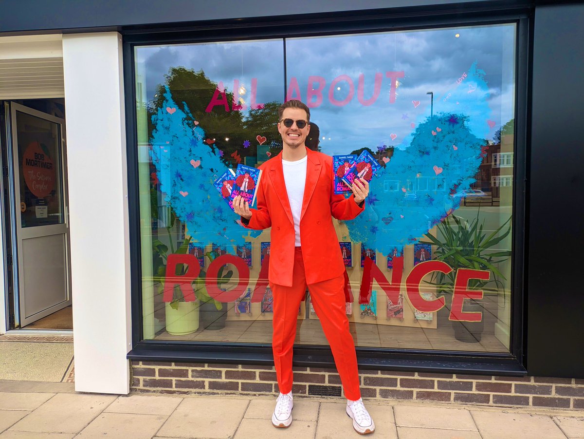 Today’s the day, the incredible All About Romance by the equally incredible <a href="/DanielTawse/">Daniel Tawse (updates only)</a> is out in the world today! Pick up a copy, you won’t regret it. 

Stunning window design from <a href="/ForumBooks/">Forum Books + the bound + The Accidental Bookshop</a> ❤️