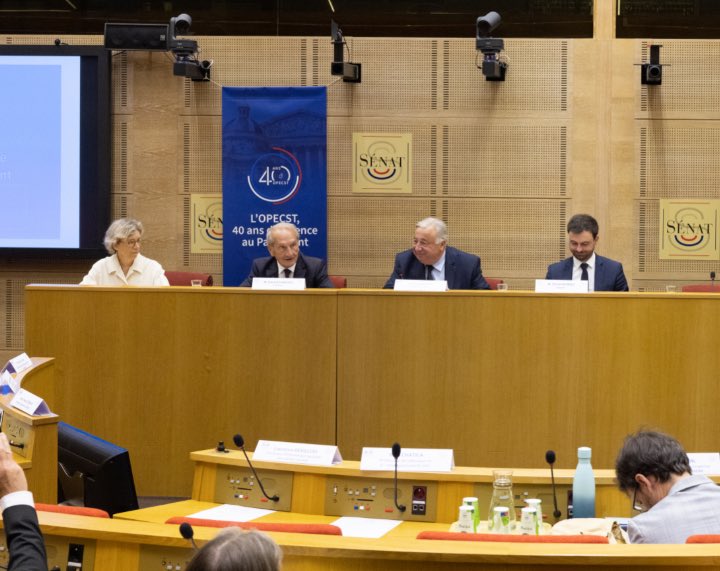 🔬🇫🇷 - Au <a href="/Senat/">Sénat</a>, aux côtés de son 1er vice-président, notre collègue sénateur <a href="/gerardlonguet55/">Gérard Longuet</a> avec l’OPECST (Office parlementaire d’évaluation des choix scientifiques et technologiques), pour fêter ses 40 ans au service de la science, de la société et du Parlement !