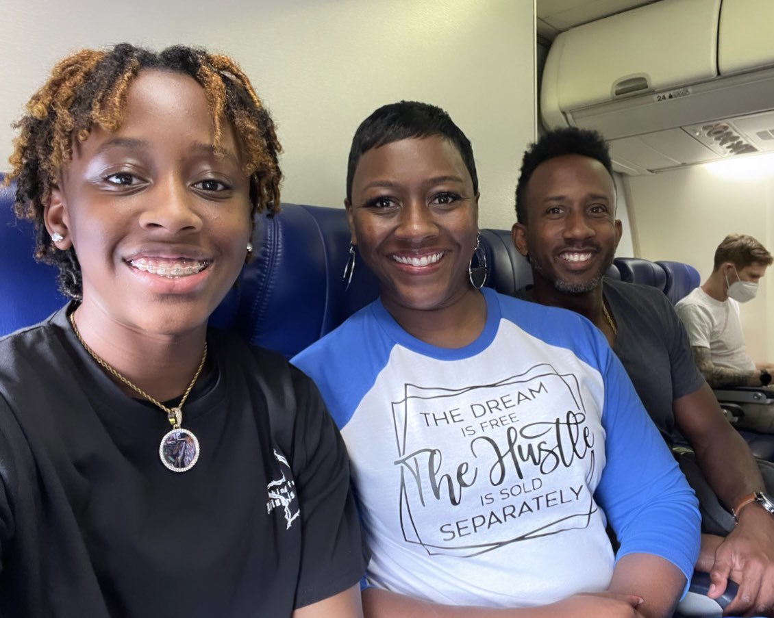 Boarded and ready for take off! Nike Tournament of Champions-Chicago here we come 🙌🏾 Praying traveling grace 🙏🏾 #TrustTheProcess #BallLife #LiveOnPurpose #GodsPlan