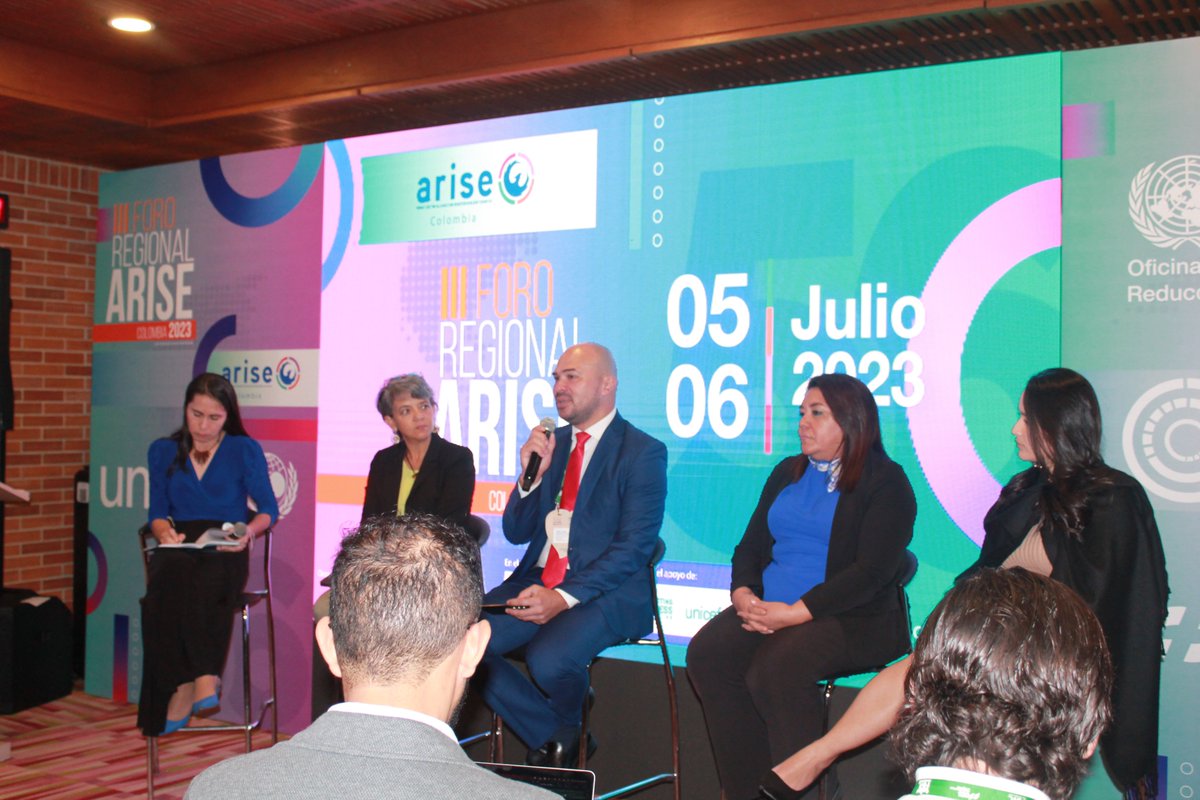 CCS_Colombia's tweet photo. En el III #ForoARISE se desarrolla el panel '¿Cómo ser una #MiPyme más competitiva y resiliente frente al #CambioClimático? Modera Jacqueline Mesa, gerente técnica del @CCS_Colombia con la participación de @FUNDEMAS, @dariogvillalta, @CentraRSE y @Fenalco_Ant https://t.co/ePVEkERkUg