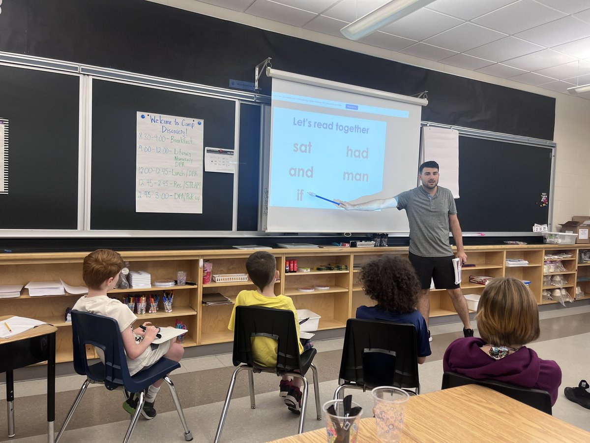 melissakinghorn's tweet image. ULFI learning happening in #literacy #smallgroupinstruction #campdiscovery @mrpopel @gecdsbpro @BegleySLP2023 #gecdsbslp2023