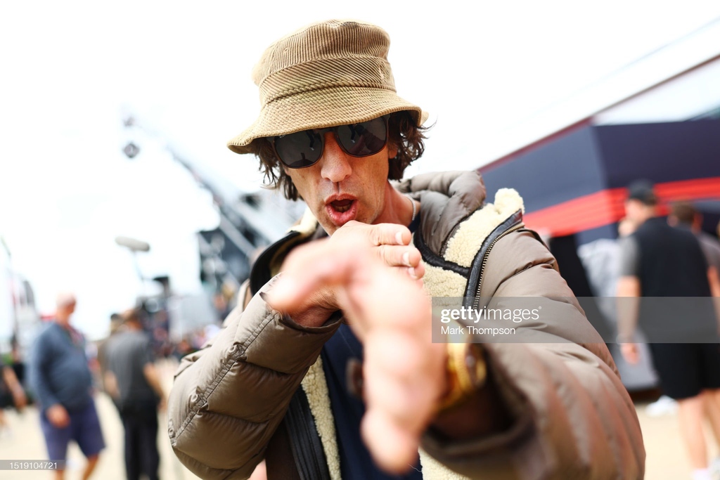 GettySport's tweet photo. Musician #RichardAshcroft poses for a photo in the Paddock ahead of the @F1 Grand Prix of Great Britain at Silverstone Circuit in Northampton, England. I July 06, 2023 I ๐ท: @snapper_thommo #GettySport #BritishGP #F1 #TheVerve #GettyVIP https://t.co/jmHX3EEYO9