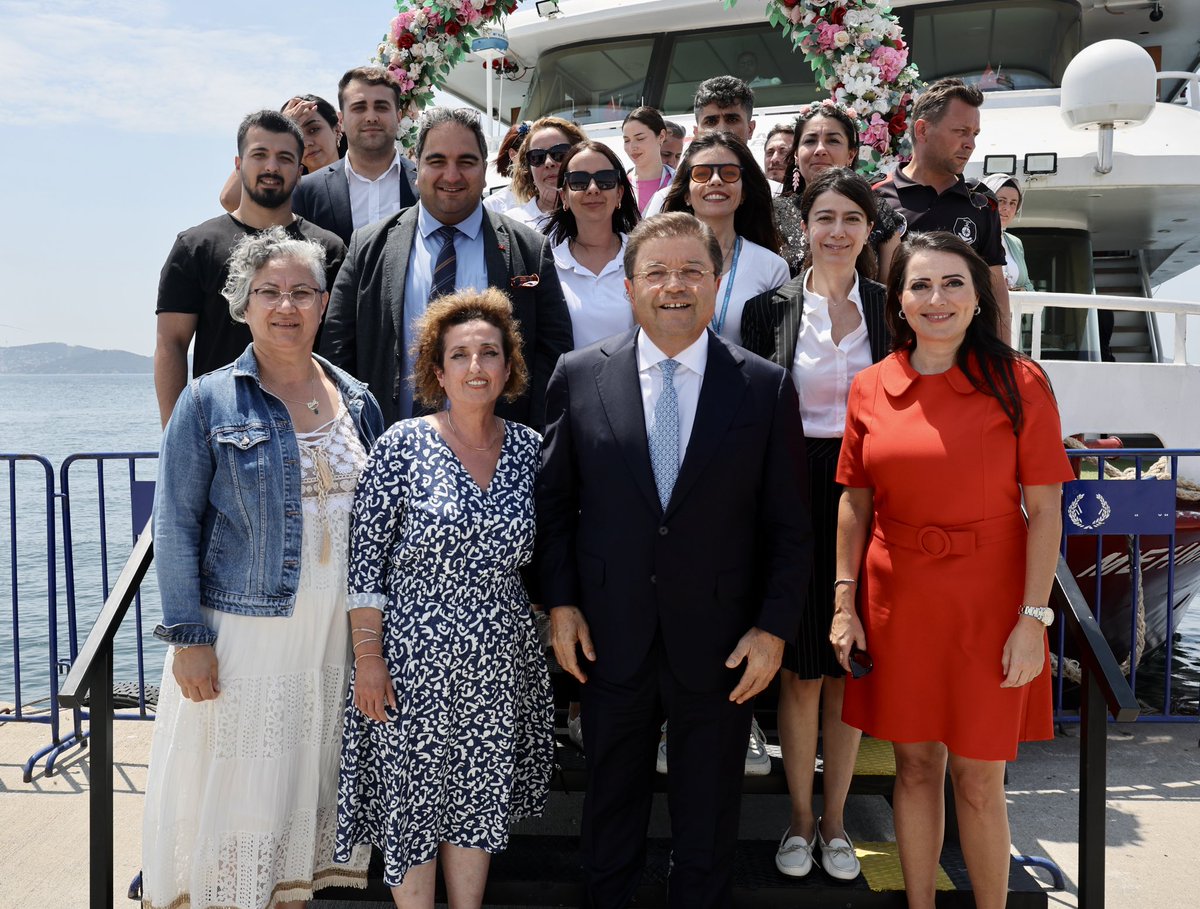 Boğaz turlarımıza bugün Girne ve Aydınevler mahallesinden kadınlarla devam ediyoruz.

Kadınlar hayatın her alanında daha çok var olacak. Biz daima yan yana duracağız ve böyle güzelleşecek bu hayat.
