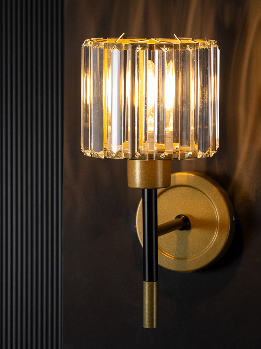 WhisperingHomes's tweet photo. Enhance your home decor with our elegant wall light. Its sleek design and soft illumination create a warm and inviting ambiance. Perfect for adding a touch of sophistication to any room. #walllight #homedecor #whisperinghomes #lighting https://t.co/E7HTxRr9WT