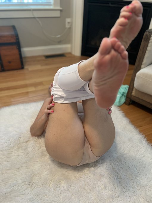 Cum see my onlyfans page 🥵 https://t.co/CLvAX0ddLw https://t.co/8OhUb9usX2