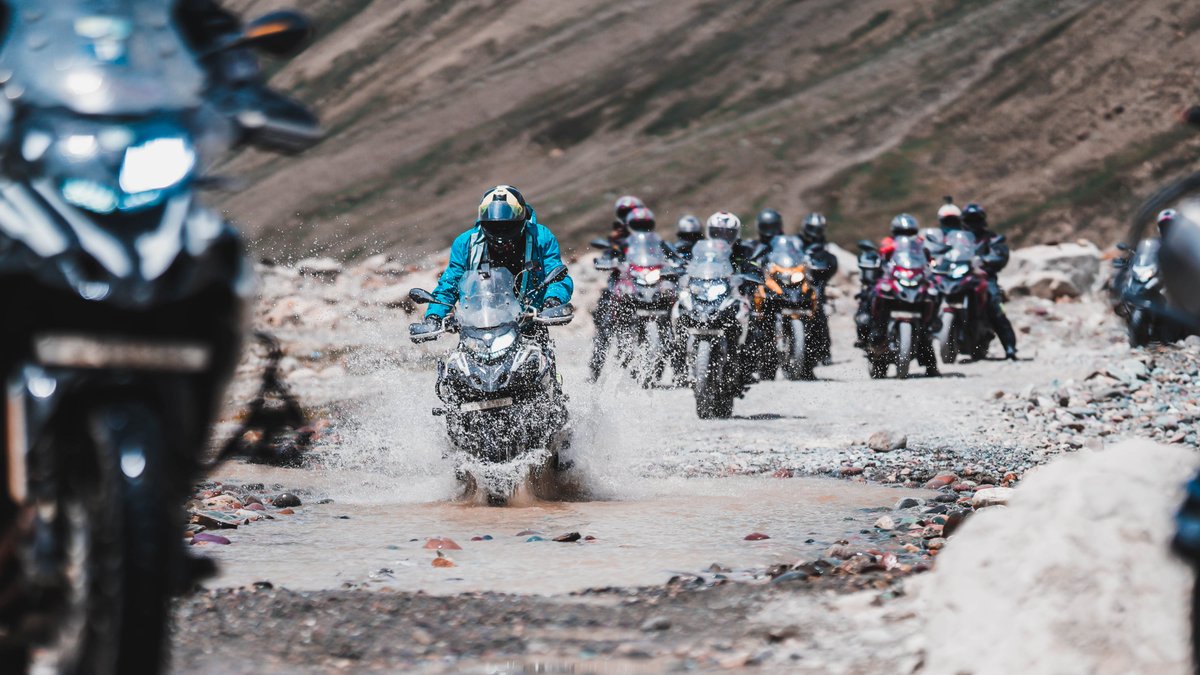 BenelliIndia's tweet photo. Benelli #TRK riders immersed themselves in tranquil views, as they rode from Kaza to Jispa! All geared up to explore magnificent water bodies, beautiful landscapes and friendly townies! Check out a few glimpses from the ride here.
#Adventure #Riders #BenelliRiders #Leh #Ladkh https://t.co/cUfRgZNgCo
