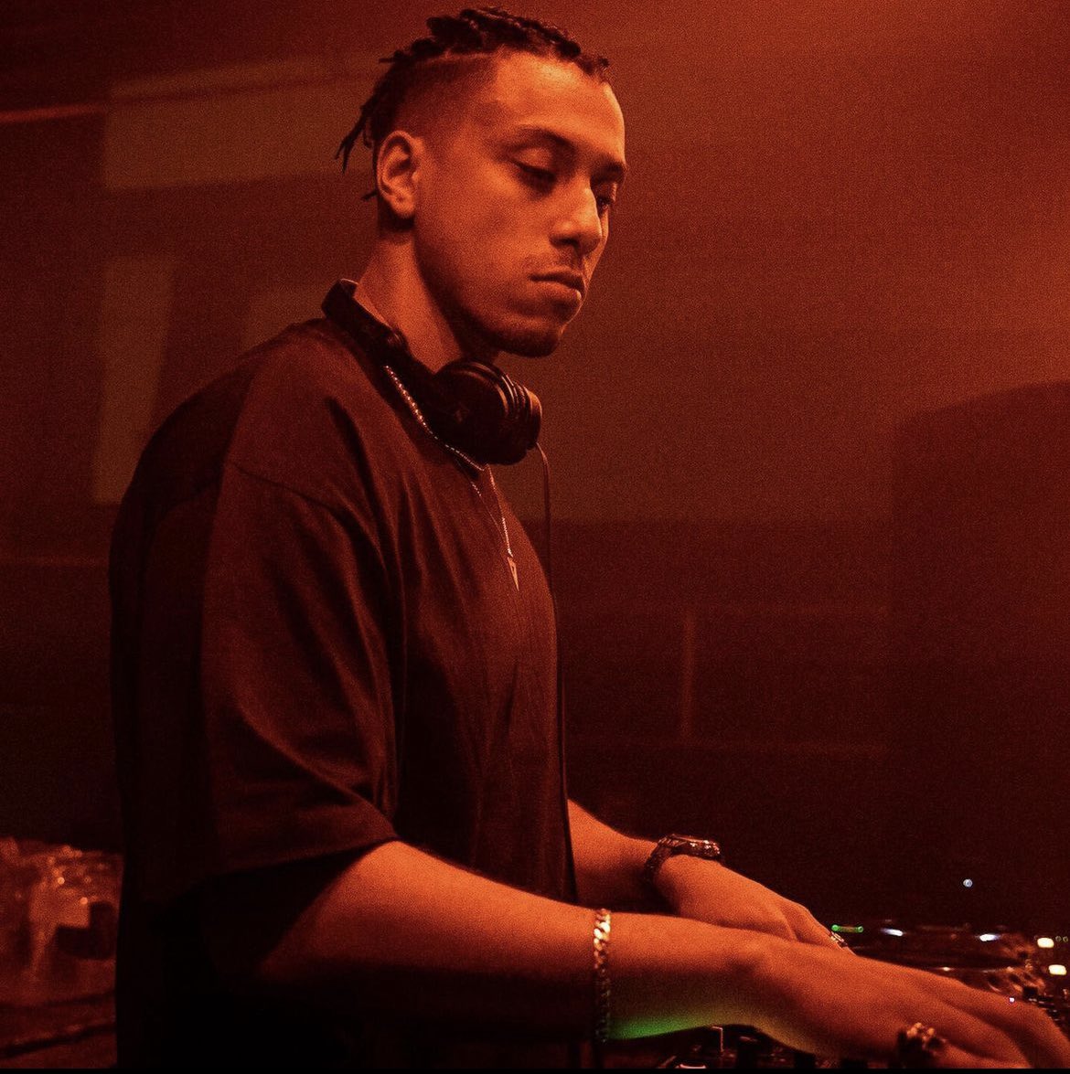 MaxJonesuk's tweet image. I’M PLAYING RADIO 1 DANCE WEEKEND IBIZA 🌅😭

Catch me playing alongside this unreal lineup on the 28th July, I’m still actually speechless over this opportunity 🖤😭