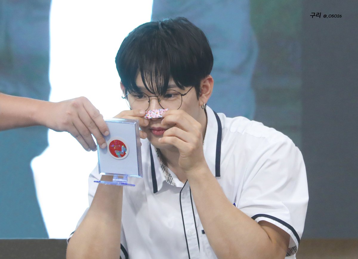 _O5O26's tweet photo. 230702 #원어스 #이도 #ONEUS #LEEDO 
멈멈 https://t.co/XY7Y8NiyDc