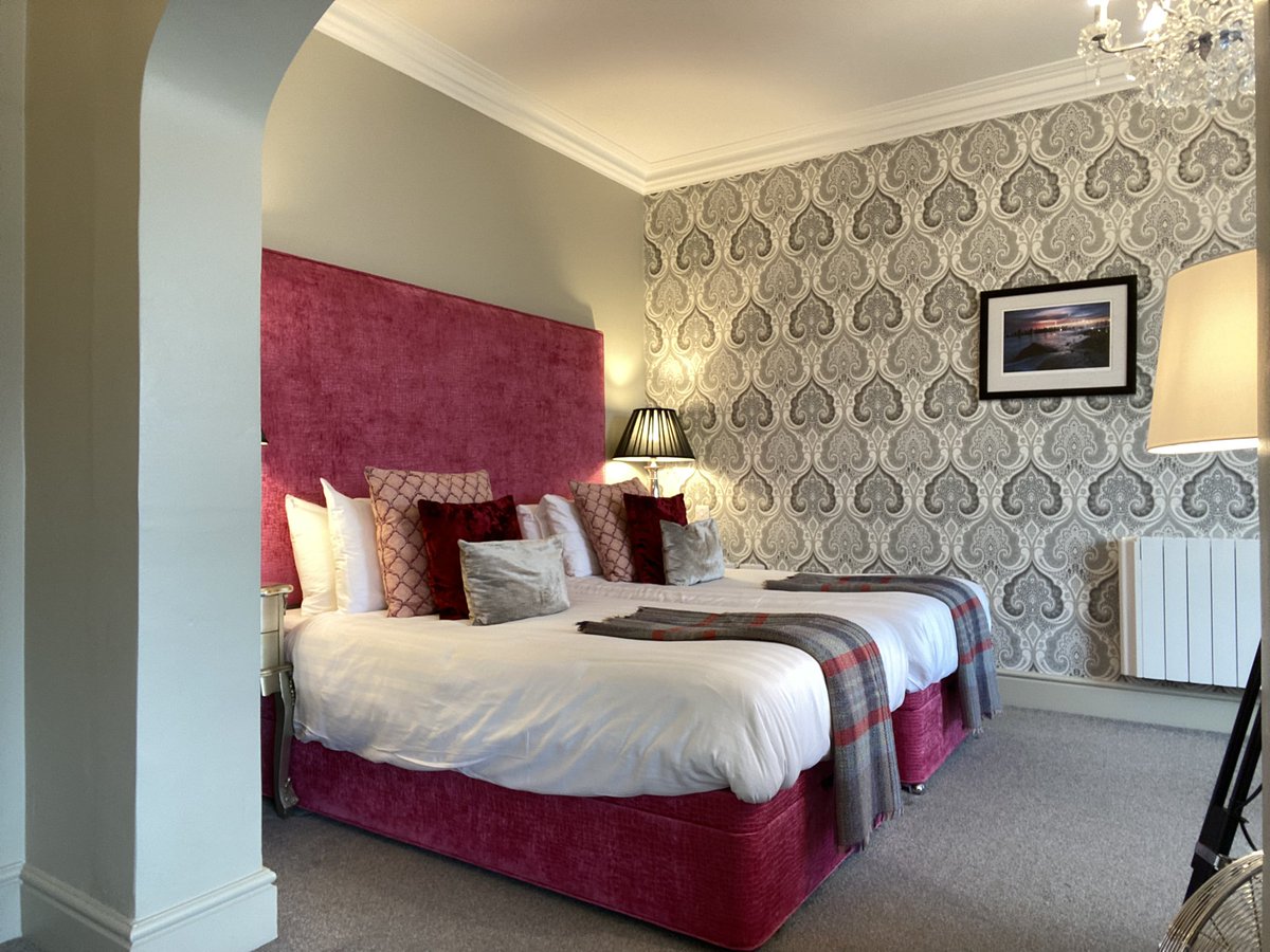 cromerhotel's tweet photo. Last room available for this weekend in #Cromer book direct for best rates. #northNorfolk #seasidebreaks #lastminutebreaks #summer2023 https://t.co/WP4nUvxbwz