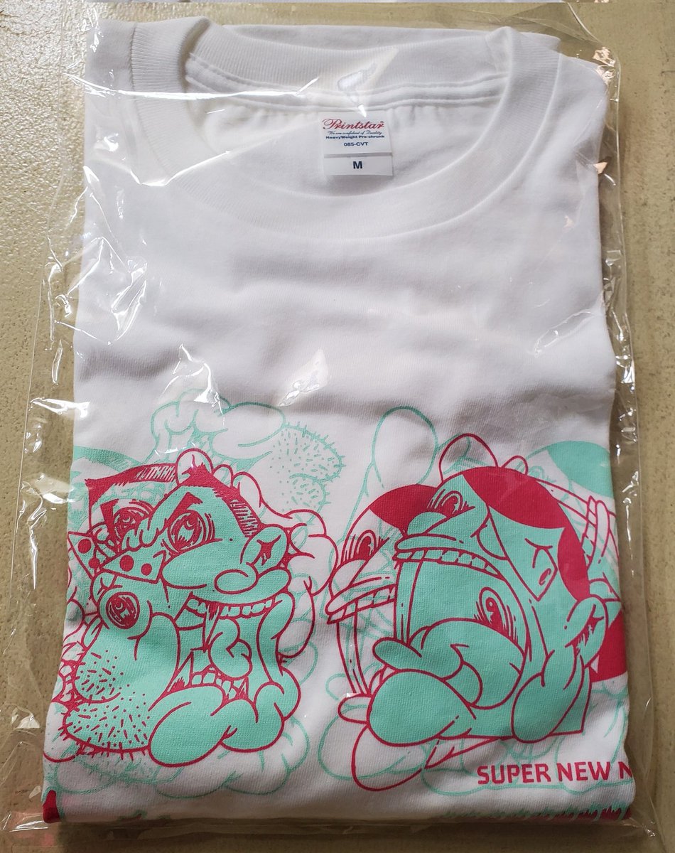 taisho_supanew's tweet photo. 第三回スーパーニュウニュウ単独ライブ「ギャー！！！！！！！！！！」のグッズ第3弾はTシャツです！！！

一枚3500円！
サイズは
Mは19枚
Lは19枚
XLは10枚
XXLは2枚

計50枚！
購入してね！

7月25(火)
第三回スーパーニュウニュウ単独ライブ「ギャー！！！！！！！！！！」
https://t.co/RZcBdikWqY https://t.co/tXZw1qYthD