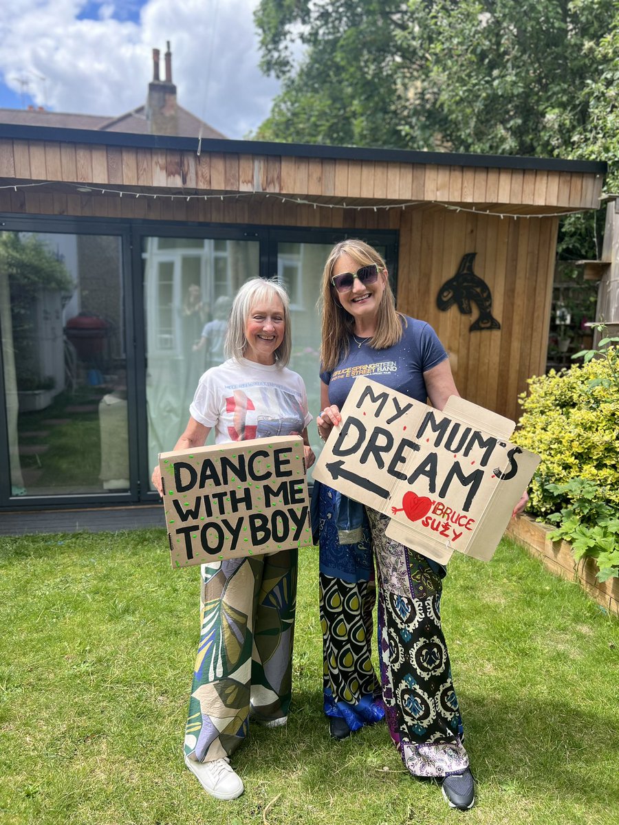 Louise Bellamy tweet media