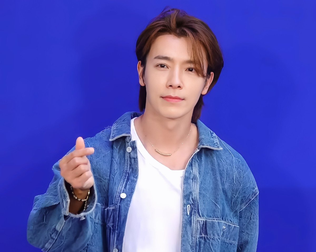 haengbokajaa's tweet photo. 230706 #동해 #Donghae

예쁘다 💙 https://t.co/pP38Qx6oBH