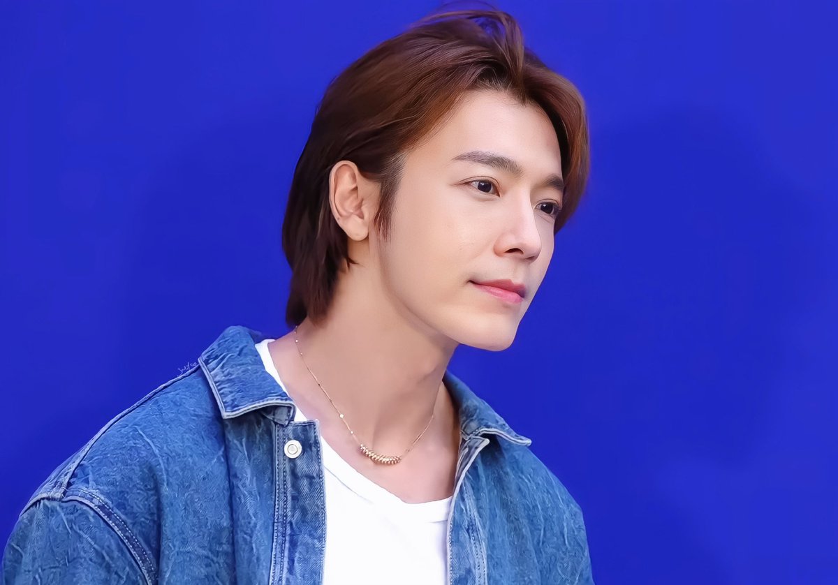 haengbokajaa's tweet photo. 230706 #동해 #Donghae

예쁘다 💙 https://t.co/pP38Qx6oBH