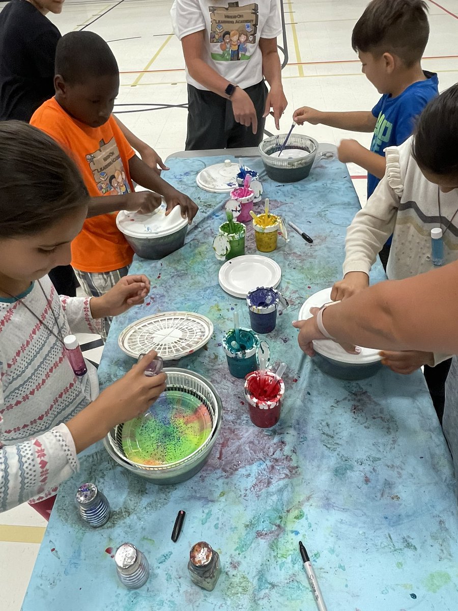 Miss David tweet media