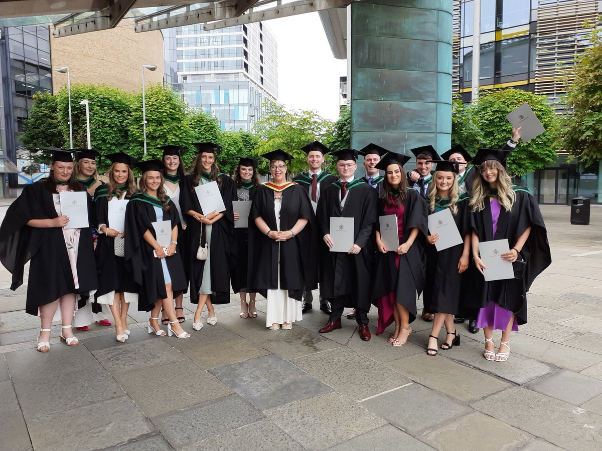 Helen Foster tweet media