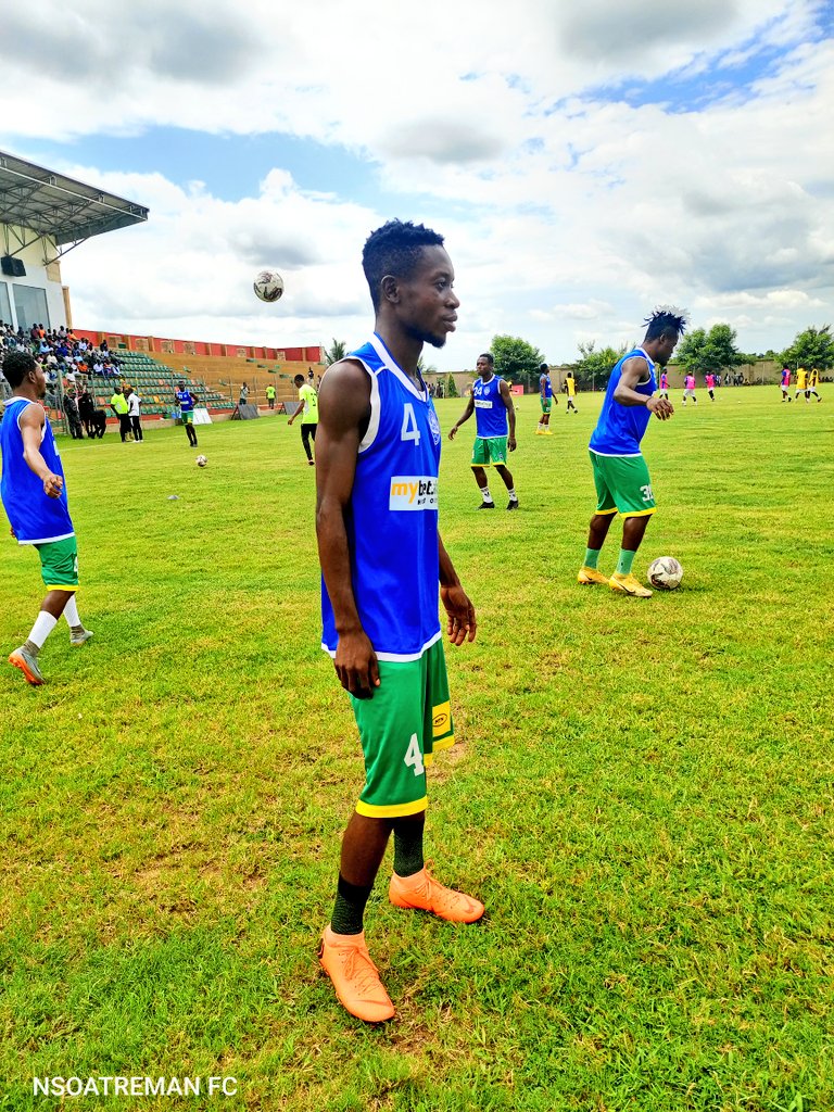 Nsoatreman_FC's tweet photo. Small In Body, Big In The Brain ๐ง - Midfield Maestro.
SAMUEL KWABENA KUSI
#Abode3 #tetateta
@MybetAfrica @NHIS_Ghana https://t.co/lrNGvSzlVi