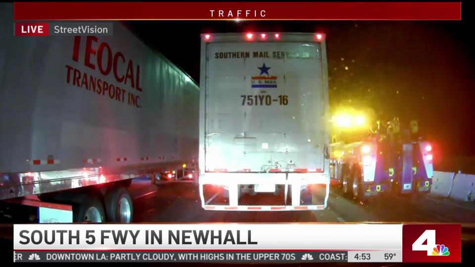 RobinWinstonTV's tweet image. Traffic at a standstill on SB 5 leaving the #SantaClaritaValley. CHP issued a #TrafficAlert for a multi vehicle crash SB 5 before the 14, blocking the two left lanes. Tune into @nbcla for alternates &amp;amp; updates.
nbclosangeles.com/live