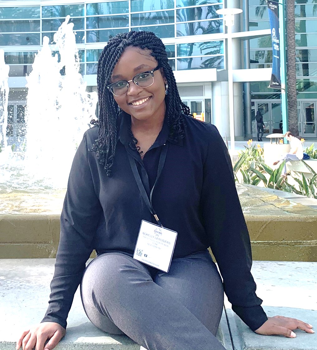 BLLPHD's tweet photo. Early career women scientists who could benefit from funds raised by Kristen Hege's PCT hike? Meet Nohelly Derosiers, 4th yr grad student w @IAmDrDex researching how glyco-immune checkpoints & aberrant glycosylation of tumor cells can be leveraged to engineer more potent CAR T-cells. https://t.co/Jz0JZdQEQM
