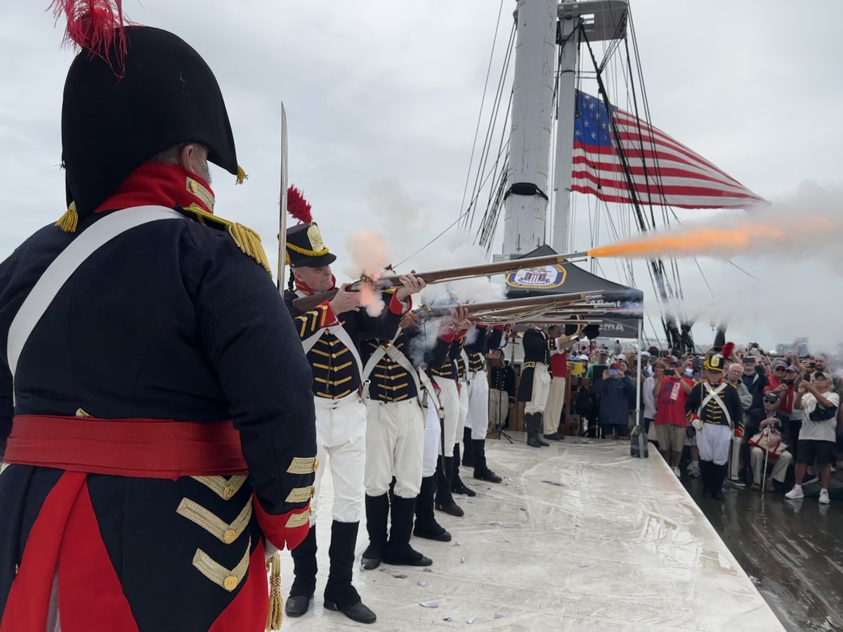 📍 BOSTON (Jul. 04, 2023) Volunteers with the USS Constitution 1812 Marine Guard fire a saluting volley onboard USS Constitution during a 4th of July celebration in Boston Harbor #4thofJuly