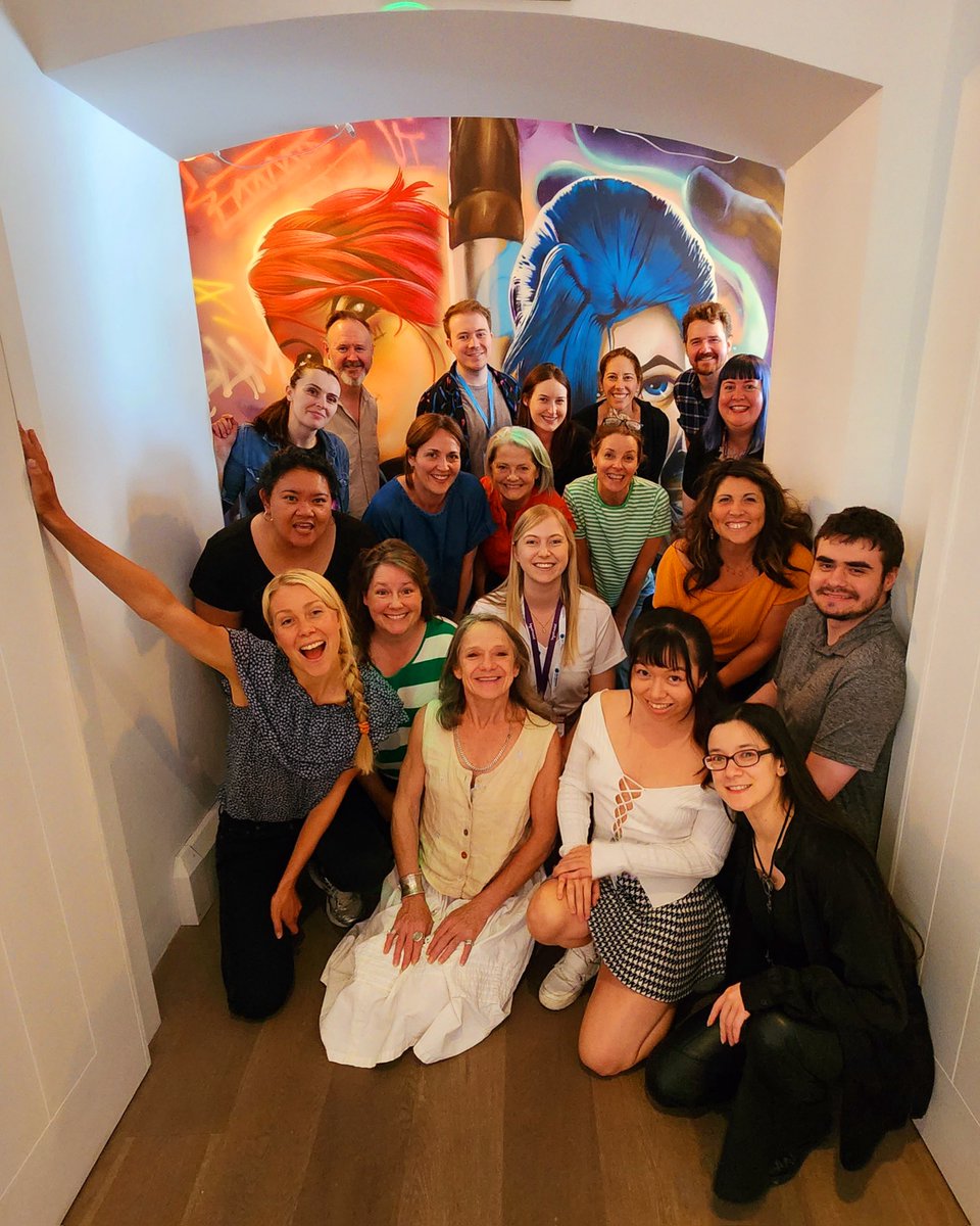 BethanVO's tweet photo. Very happy bunch of bunnies after spending 2 days with Katie Young and Hannah McCarthy at @liquidviolet. Muchas gracias to @networkVO for organising this and #GYGOLondon23 which as ever was an inspiring, nourishing and joyous event. PS mural from Arcane behind us https://t.co/vb17VPoz5g
