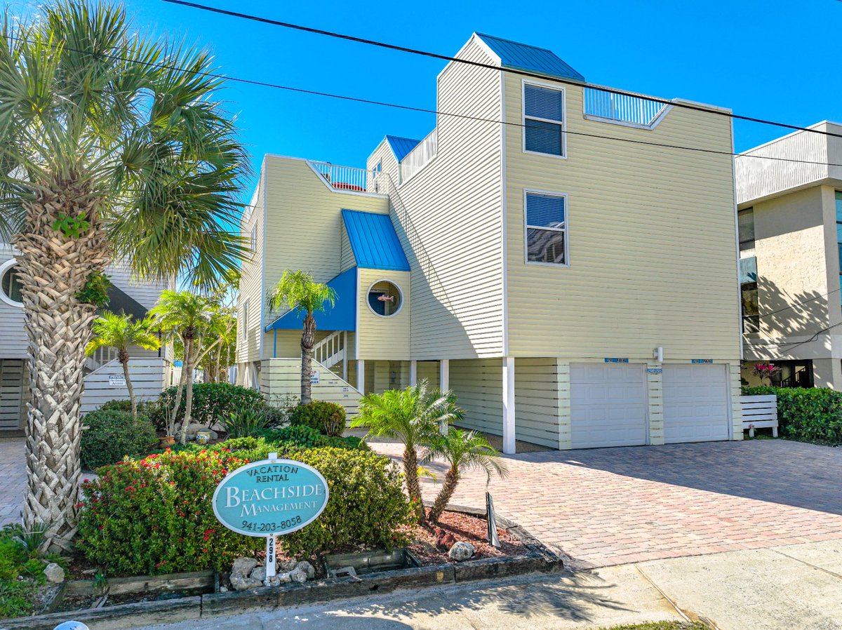 Beachsidemanag1's tweet photo. Coastal Surfside - 298
This 3-Bedroom, 2.5 bathroom home sleeps up to 6. Relax on the spacious rooftop sun deck and take in the amazing views of our world-famous beach, Siesta Key.
💻 https://t.co/A0Dth4AvTd
📞 941-203-8058
#sarasota #siestakeyrentals #siestakeybeach #siestakey https://t.co/fkR8CfGPdq