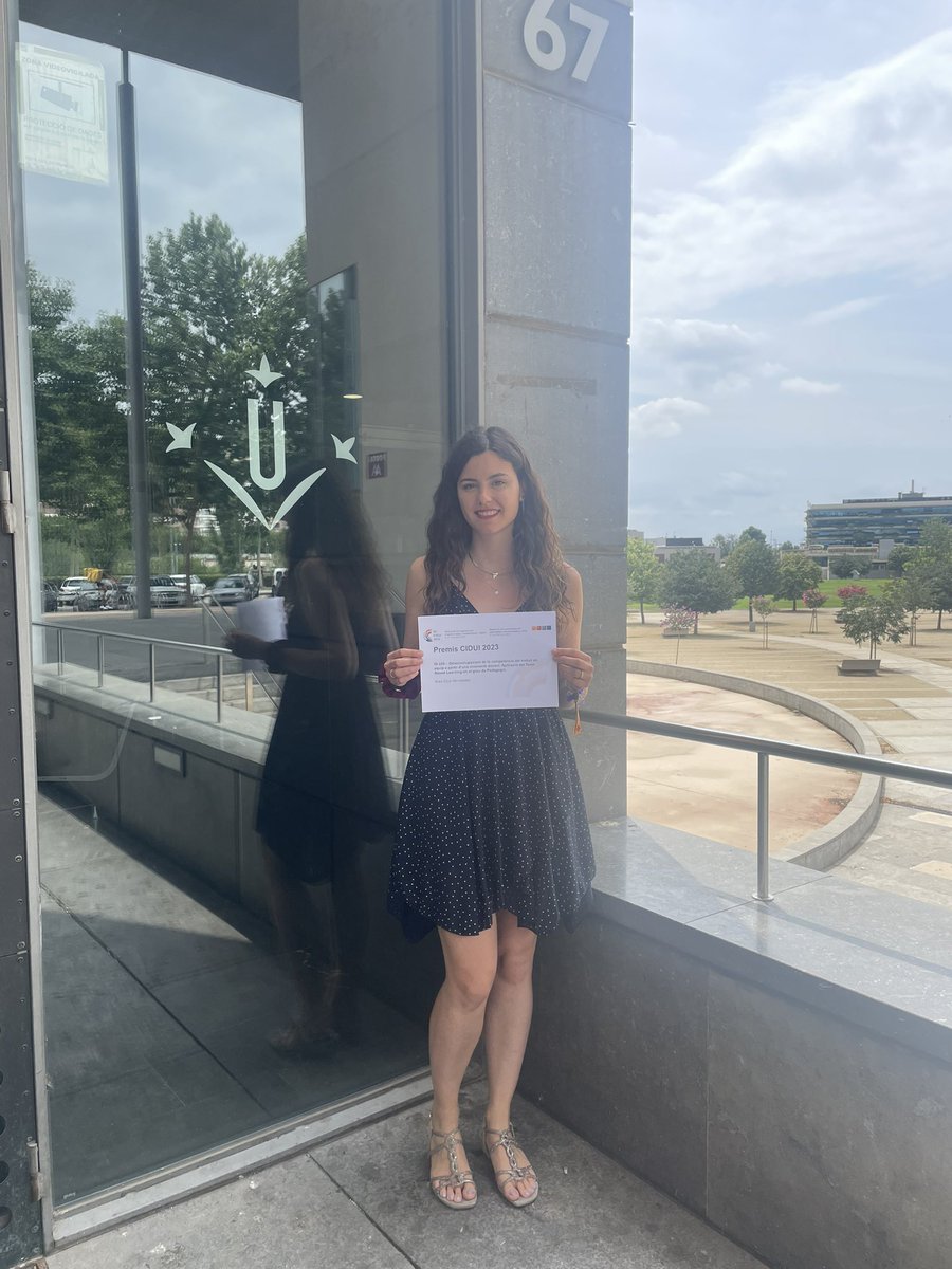 Volem felicitar la nostra companya Ares Cruz (<a href="/AresCruzHdez/">Ares Cruz-Hernández</a> ) per ser una de les premiades en el <a href="/CIDUI_congress/">CIDUI</a> amb la seva comunicació oral.

Moltes felicitats!👏🥳