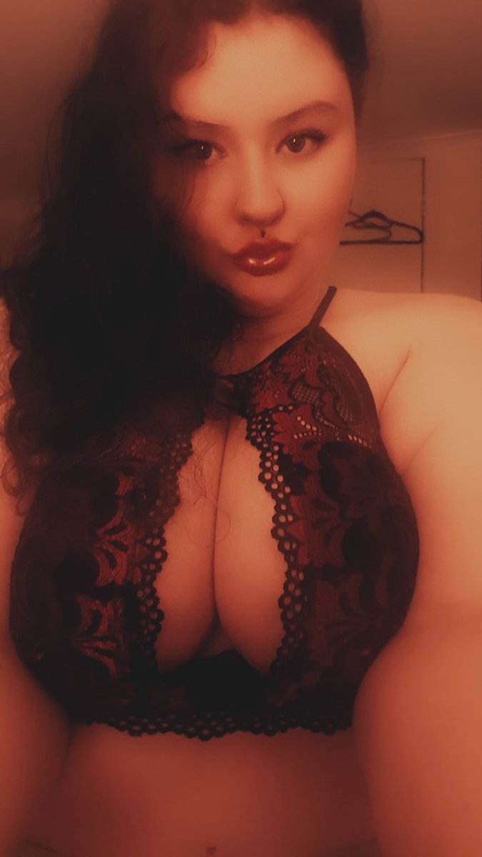 MissBel33858615's tweet photo. https://t.co/nwwOa52Tq6
#bbw #BBWAppreciation #bigtiddy #bigtiddygf #tiddy #bewb #bewbs #busty #bustyandproud #bustydaughter #bustychicks https://t.co/ENtHmsKyWX