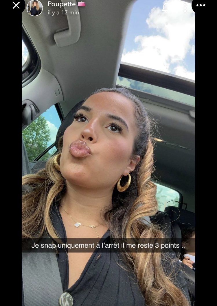 lanimallecteur's tweet photo. Je savais pas qu’on pouvait ce foutre royalement du monde et du @gouvernementFR comme ça ‼️
Ça donne des idées 💡‼️😹
🗓️date : 06/07/23
#influenceurs #influvoleurs #poupettekenza #berdahschool https://t.co/MATxdhSgvW