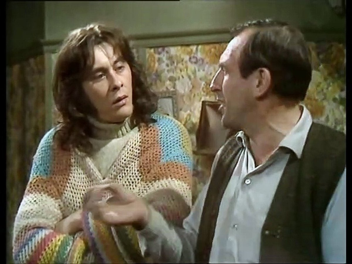 CultOfBritCom's tweet photo. Remembering the late Actor and Poet…

#RichardBeckinsale

…taken far to soon 

#TheLovers #Porridge #RisingDamp 
#GoingStraight #Bloomers #Rentadick #ElephantsEggsInARhubarbTree #AlbertAndMe https://t.co/s2DeMSaBgp