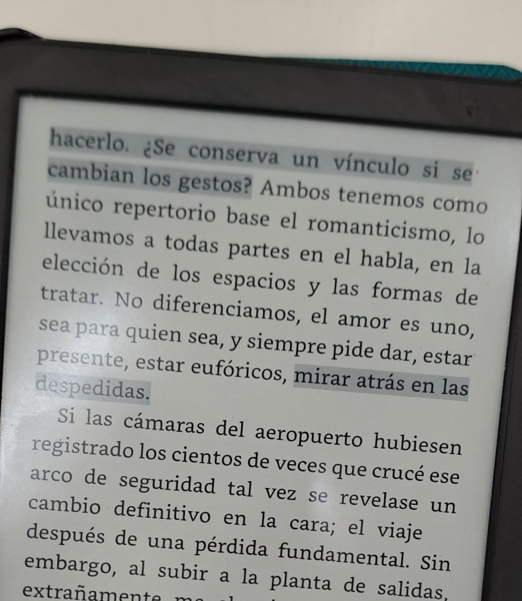 nefesh_'s tweet photo. ¿se conserva un vínculo si se cambian los gestos? https://t.co/HUs51Piwjs