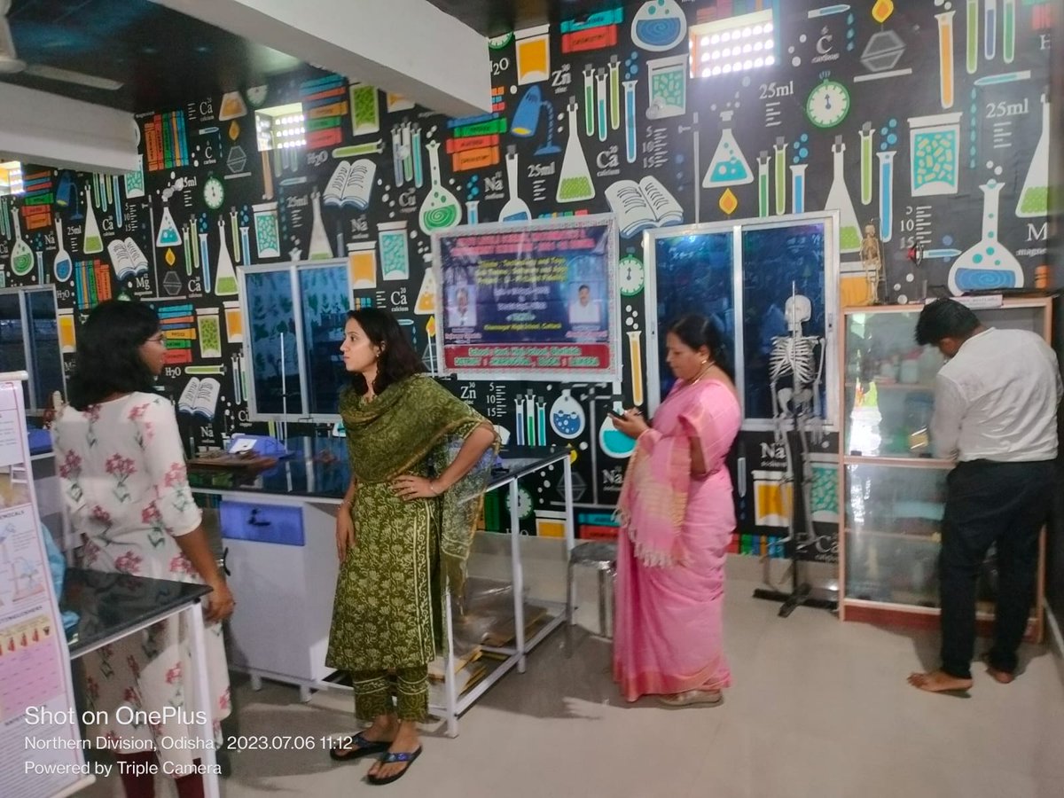 OSEPA_Official's tweet image. Collector&amp;amp; DM @Jharsuguda visited 5T Schools in Likera Block. #Monitored the infrastructural work,        
e-Content, e-Library, Classroom Transaction through Smart Board. #Interacted with Teachers &amp;amp; Students. Encourage the teachers for effective teaching learning process.