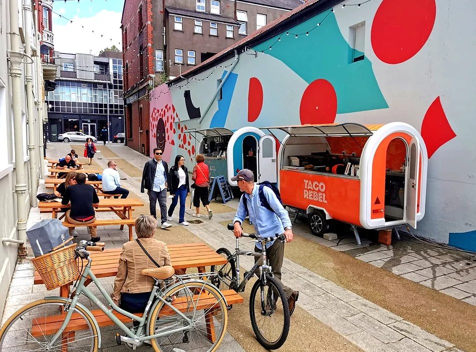 Harley Street food trucks are open Weds, Thurs, Friday. Team enjoyed the falafel - thanks <a href="/MetropoleCork/">The Metropole Hotel Cork</a>