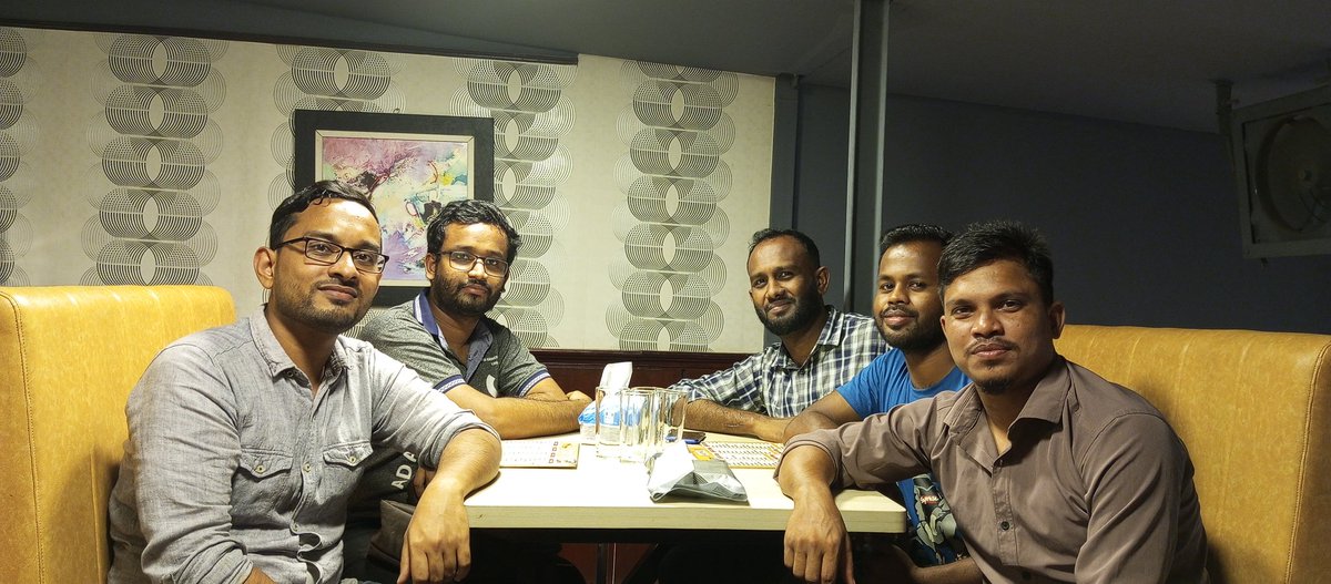NenoDiary's tweet photo. Adda with friends https://t.co/jqpvy8NMfR