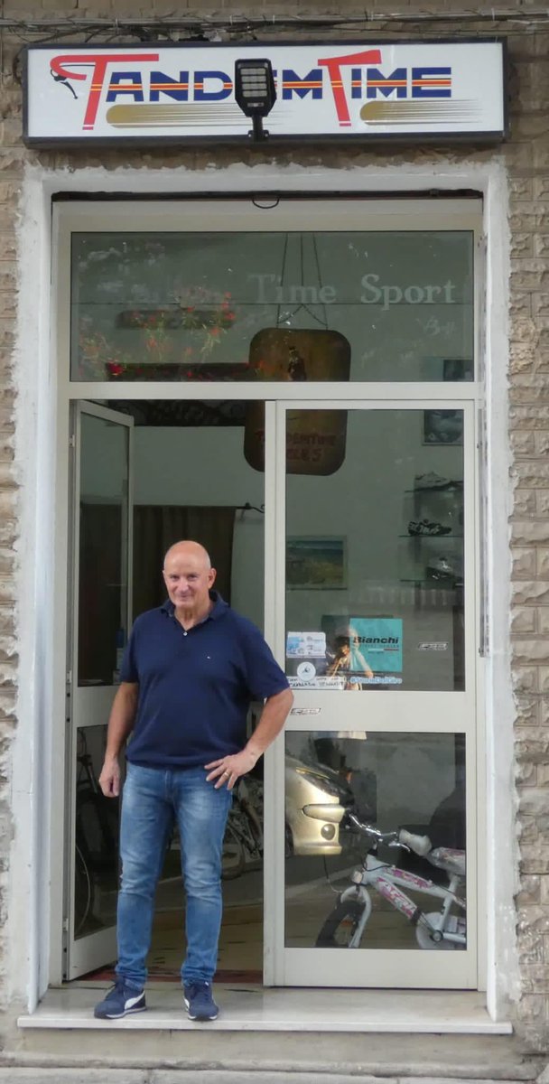 Iovedoconlemani's tweet photo. https://t.co/hTv5jBeYSa
…. Pronti… partenza… via… 📷📷
#vittoriobrizzi #iovedoconlemani #estateinsieme #tandemtime https://t.co/4UWrH8dDPs