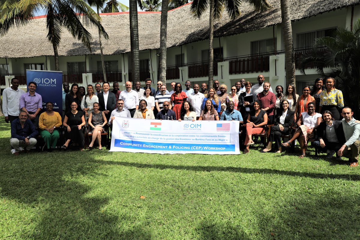 IOM_IBM_HQ's tweet photo. ✅50 Participants
✅26 Country Offices
✅4 Regional Offices

#communitypolicing: The work starts now‼️

@IOM_IBM_HQ concludes a workshop to exchange best practices &amp; lessons learned to enhance public safety and security🤝

🇧🇪🇧🇯🇧🇫🇨🇫🇨🇿🇨🇷🇧🇯🇨🇮🇪🇹🇬🇲🇬🇳🇬🇭🇮🇶🇮🇪🇮🇩🇰🇪🇲🇱🇲🇩🇲🇿🇳🇪🇳🇬🇵🇦🇵🇾🇸🇳🇸🇴🇹🇿🇹🇬🇺🇬 https://t.co/CuJxNGeo9t