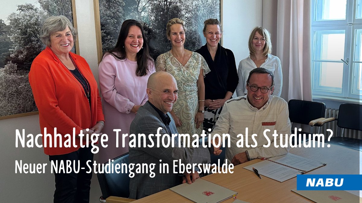 Heute feierlich ins Leben gerufen im <a href="/mwfkbrb/">MWFK Brandenburg</a> : Der Bachelor-Studiengang  „Ernährungs- und Agrarkultur nachhaltig gestalten“ an der <a href="/hnee/">Hanne Neerup</a> 🧑‍🎓! Der Studiengang wurde innerhalb des NABU-Projektes “Gemeinsam Boden gut machen” mit <a href="/Alnatura/">Alnatura</a> konzipiert &amp; finanziert und läuft ab Herbst.