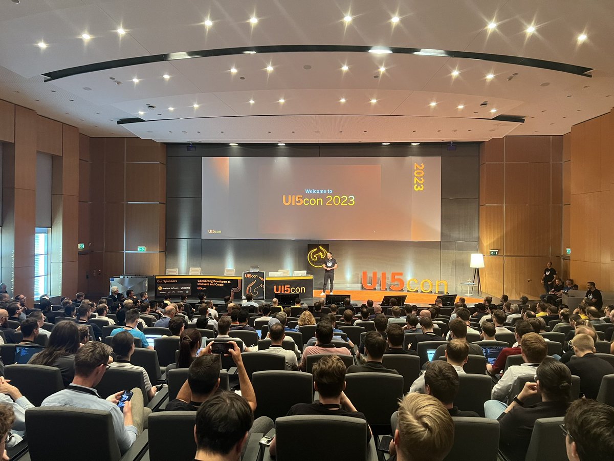 A bit of sneak peek to Horizon Theme and Design System Tokens approach at #UI5con 2023. Great #community and vibes. As usual 🫶