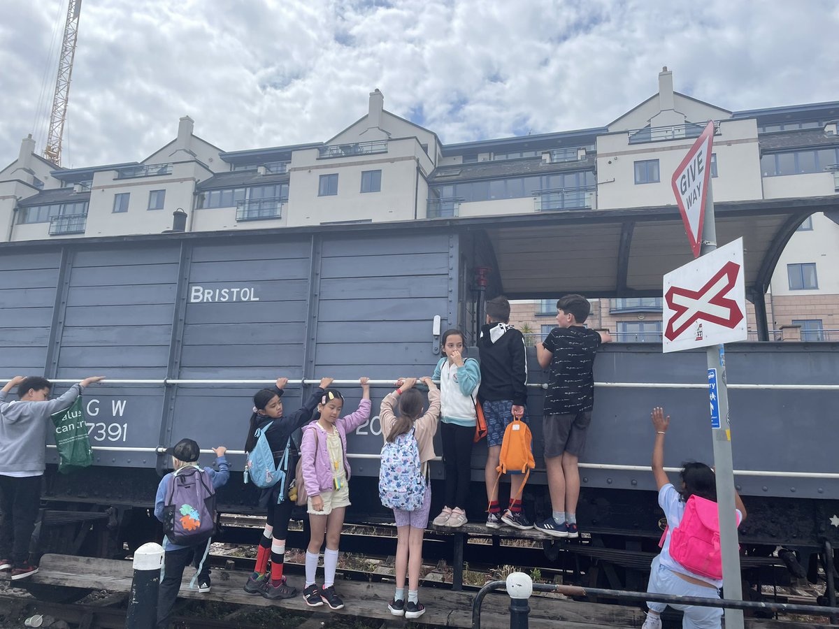 Mrs Stiles tweet media