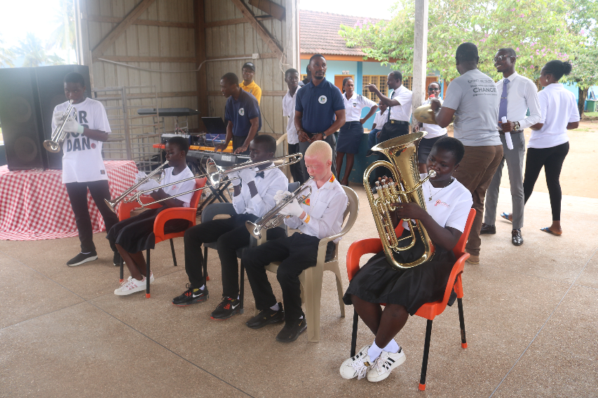 ghana_ecm's tweet photo. Wind instruments are excellent medium for sharing your musical creativity. Here are ECM-GH beneficiaries, though under training, performed during vacation thanksgiving service at Haven of Hope Academy, praising God together for excellent protection throughout the academic term. https://t.co/djekgruyrU