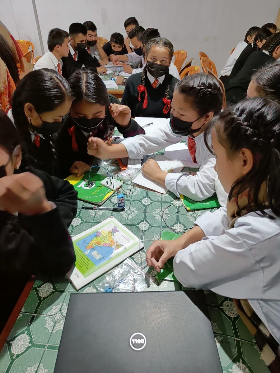 stemrobo's tweet photo. Stemrobo continues to Nurture Innovation & Creativity in every corner of India. Feels great to witness creativity among students of Mount Everest School, Manipur
#aiconnect #ai #artificialintelligence #robotics #robotech #machinelearning #stembot #stemeducation #manipur #assam https://t.co/AnagfWMr76
