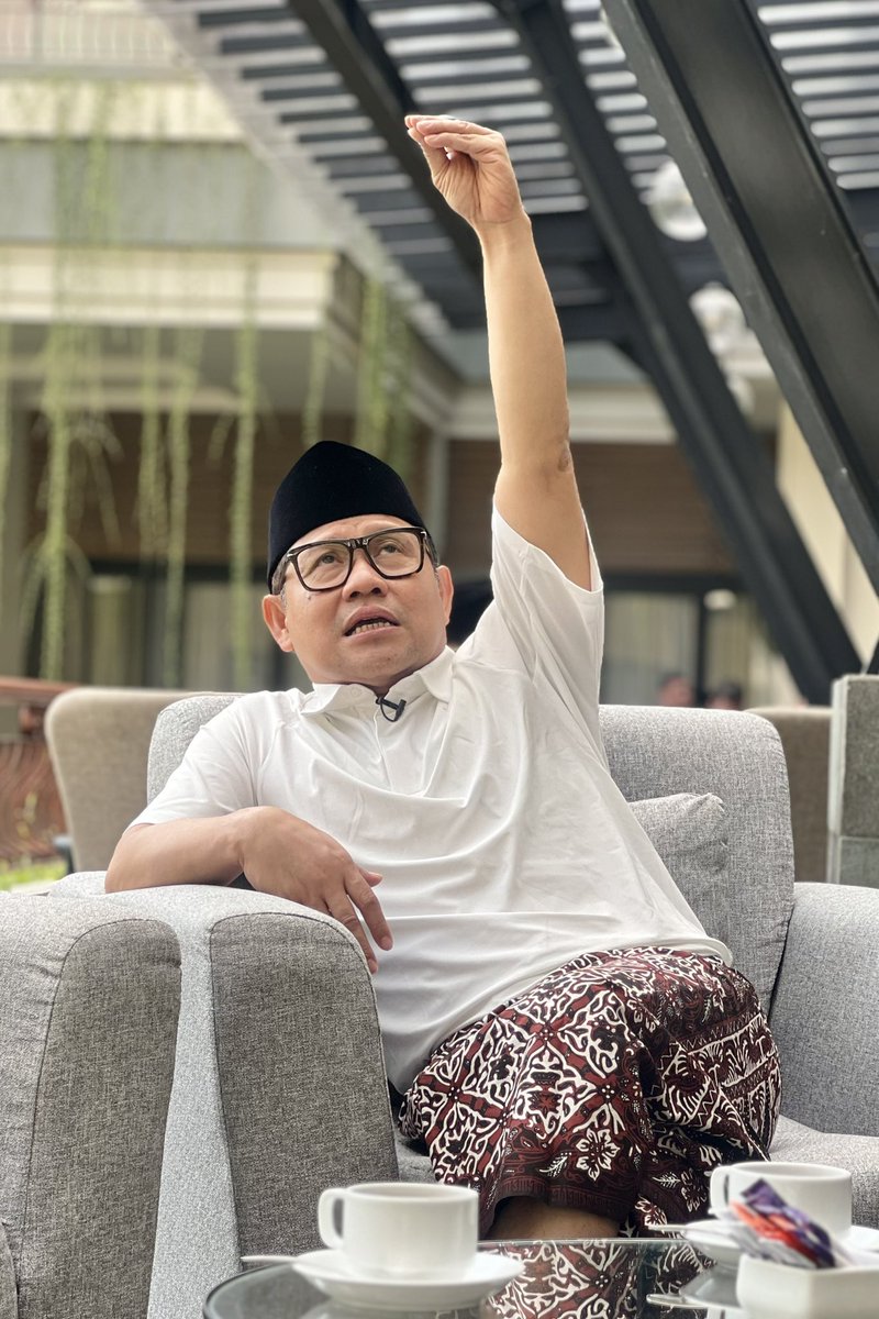 Akun cilik-cilik iki justru kadang dhuwur omongane <a href="/pemudaidamanid/">Amal Alghozali</a> 
Yo rak dhe ..!!