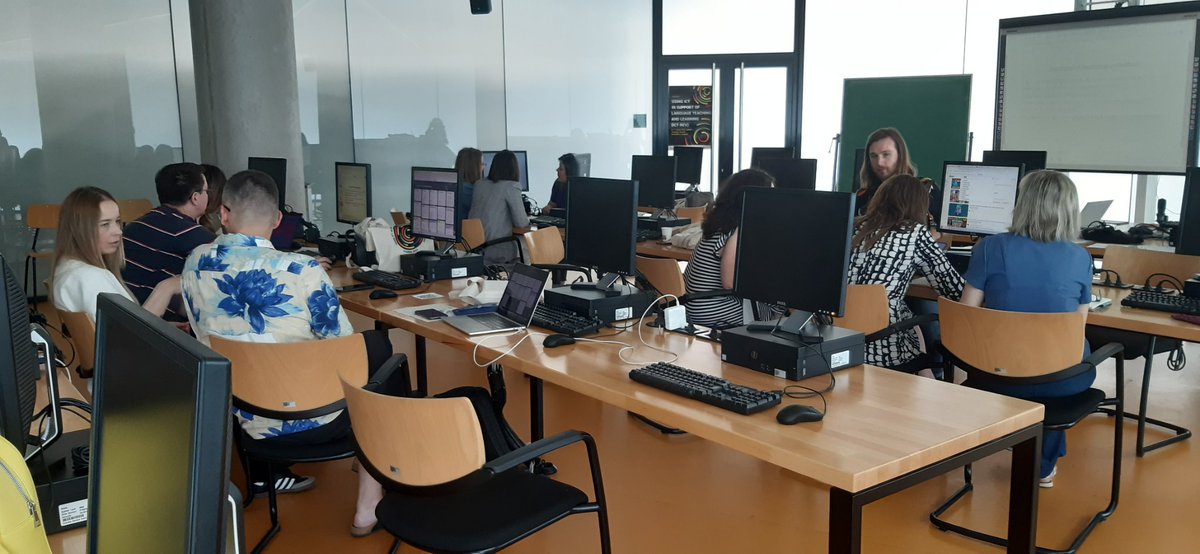 Great ideas from teachers of Croatian as a second language coming together for ICTREV here <a href="/IctrevOu/">ICTRev Project</a> <a href="/jax_115/">Dr. Jackie Robbins j҉a҉x҉_҉1҉1҉5҉</a> @MartinaEmke <a href="/CoE_Education/">Council of Europe Education</a> @jhopkins_bcn @UrsulaStickler