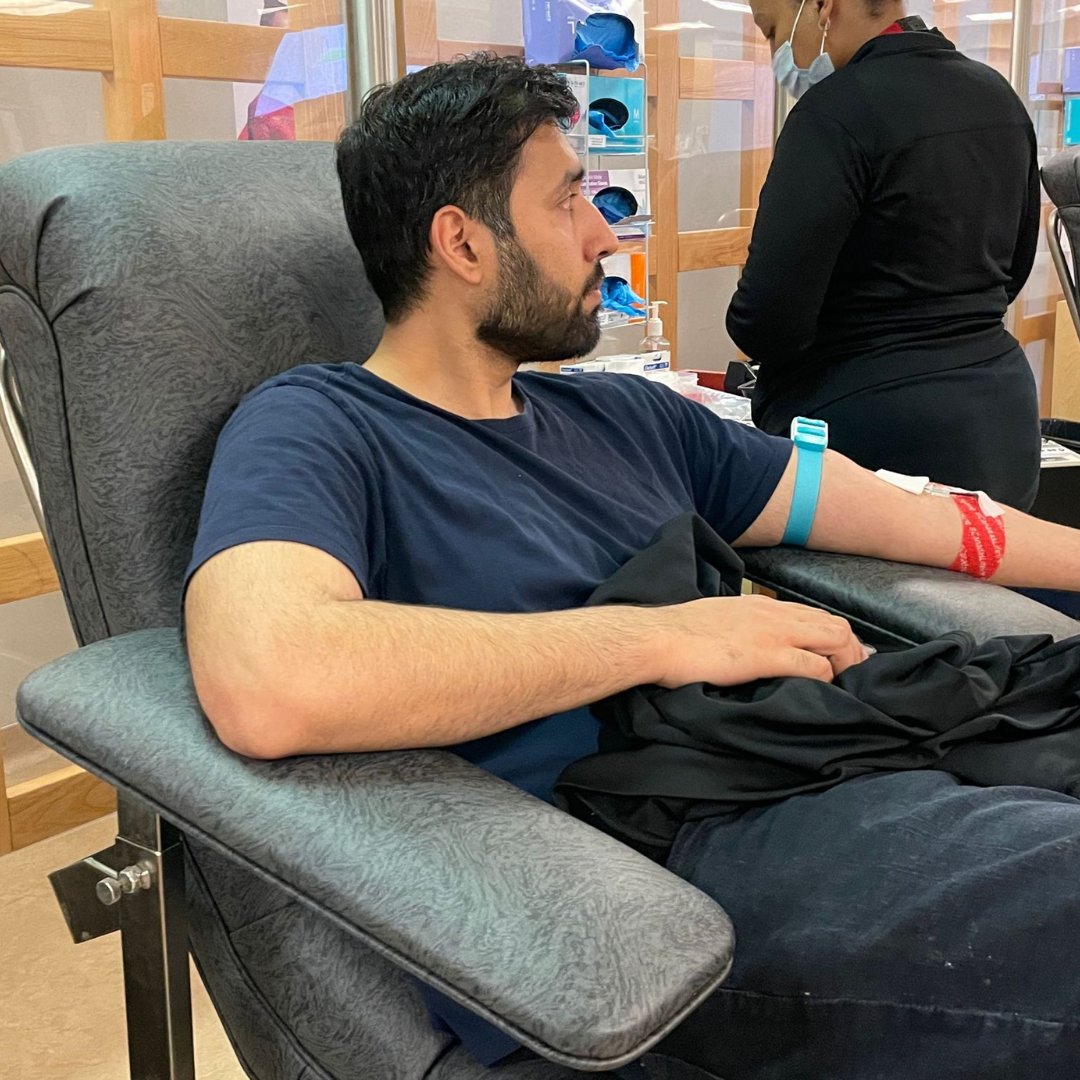 WhoIsHussain's tweet photo. Smiles all around as our Ottawa team joined forces with the Canadian Blood Services for #WorldBloodDonorDay and contributed a total of 10 blood donations! https://t.co/1rRuapFLGO