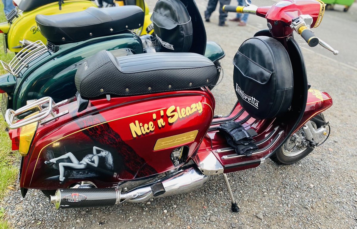 teeth_turkey's tweet photo. Little ride over to The Alder Club last night @Will_Fuzz https://t.co/zRXVuZUeSY