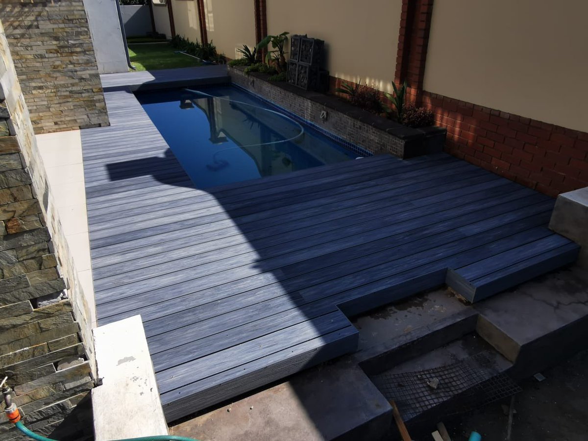 Supply &amp; Installation of a new Composite Deck.

📍 Boardwalk Meander, Pretoria.
🎨 Arctic Grey

Contact us today for your free quotation ⤵

📲 +27 10 025 3559
📩 Quote@thecompositecompany.co.za
🌐 thecompositecompany.co.za
.
.
.
#deck #compositedecking #wpcdecking #wpcsupplier