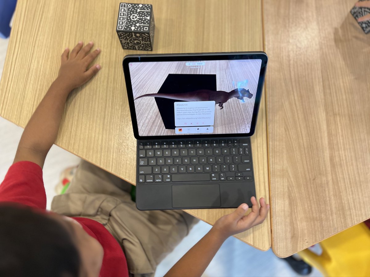 vickyyhengg's tweet photo. MergeCubes are truly amazing! Early learners can now get up close and personal with dinosaurs, exploring their body parts and skeletal structures. What a fun learning experience! 🦖 #MergeCubes #DinosaurDetectives 
@mergeedu @The_IEYC @HISEdTech https://t.co/zNYOM6Ixii