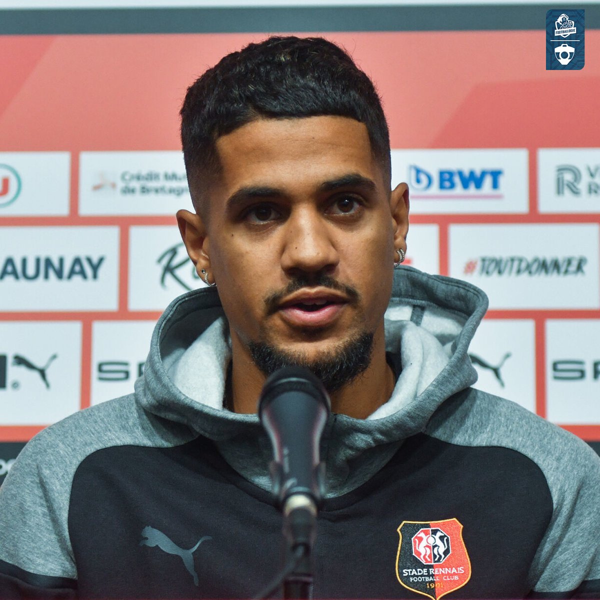 Footballogue's tweet image. Ludovic Blas (ex Nantes) justifie sa signature à Rennes 💬 : "J'ai pensé à ma progression. Je ne suis pas le premier ni le dernier à faire ce trajet, le dernier c'était Monterrubio et on connaît sa carrière. J'ai passé de bons moments là-bas, certains peuvent être déçus, après il…